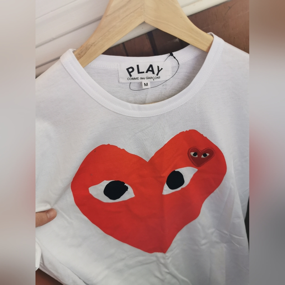 Comme des Garcons White Red Heart Short Sleeve Tee